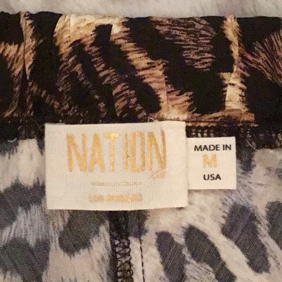 New Nation LTD Claire Leopard Skirt Sateen Ruffle - Picture 8 of 8